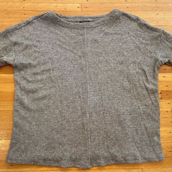 J Jill Wearever Collection grey knit 3/4 sleeve sweater - Picture 2 of 4